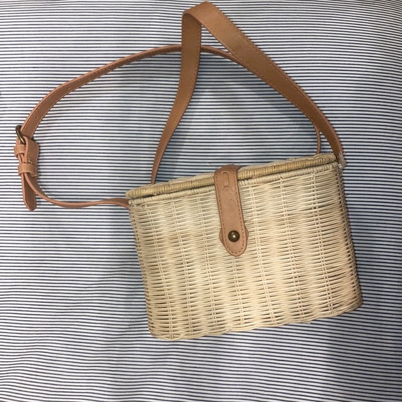 Universal Thread Handbags - Basket Purse